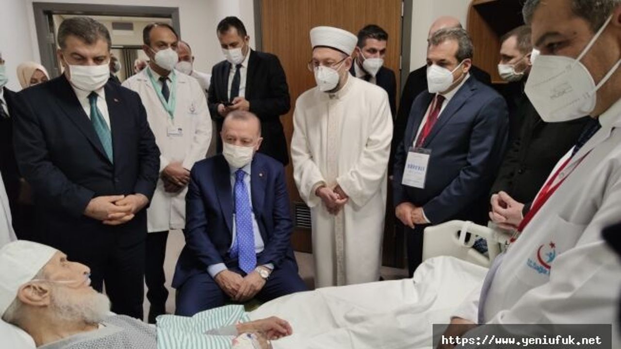 İL SAĞLIK MÜDÜRÜMÜZ PROF. DR. CAHİT POLAT EŞLİĞİNDE FETHİ SEKİN’İN BABASI İLE KANAAT ÖNDERİ NAZIRLI’YI HASTANEDE ZİYARET ETTİ