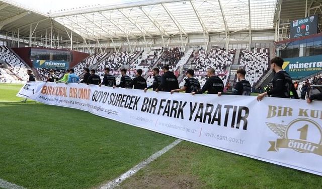 Çimentaş Elazığspor-Somaspor Maçında Anlamlı Afiş