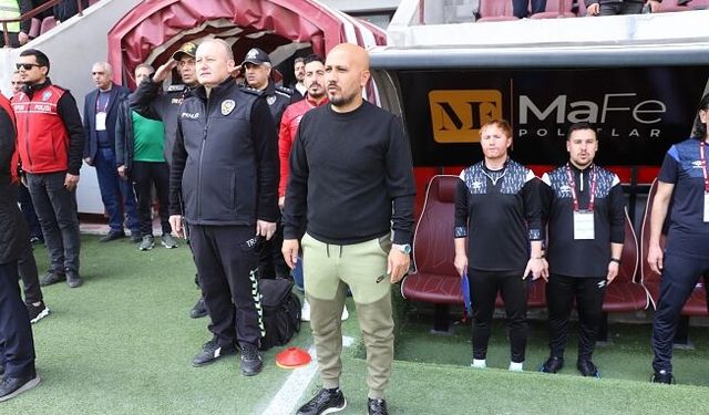 Alkışlar Samet Erdem’e